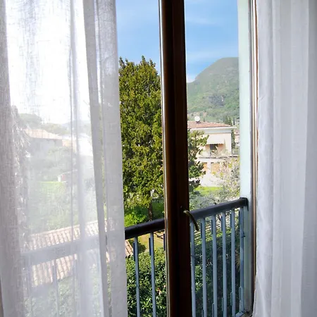 Appartamento 500 M Dal Lago! Il Nido Di Con Piscina