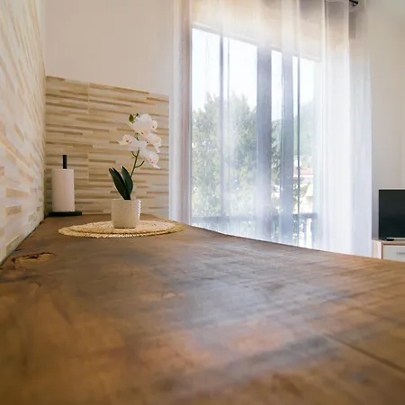 500 M Dal Lago! Il Nido Di Con Piscina Apartamento