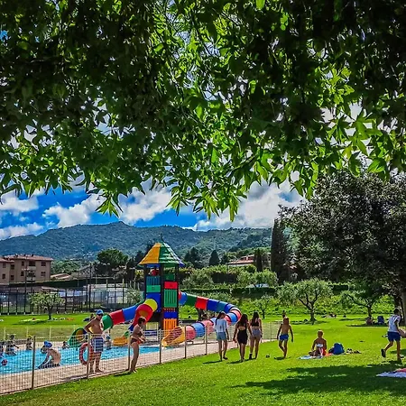 شقة 500 M Dal Lago! Il Nido Di Con Piscina سالو